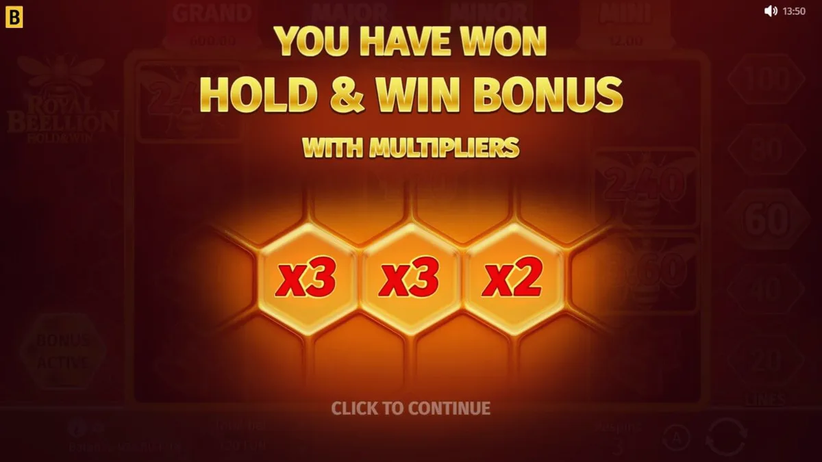 Royal Beellion Hold & Win slot game visual interface na may gintong honeycomb background at mga simbolo ng prutas at bubuyog.